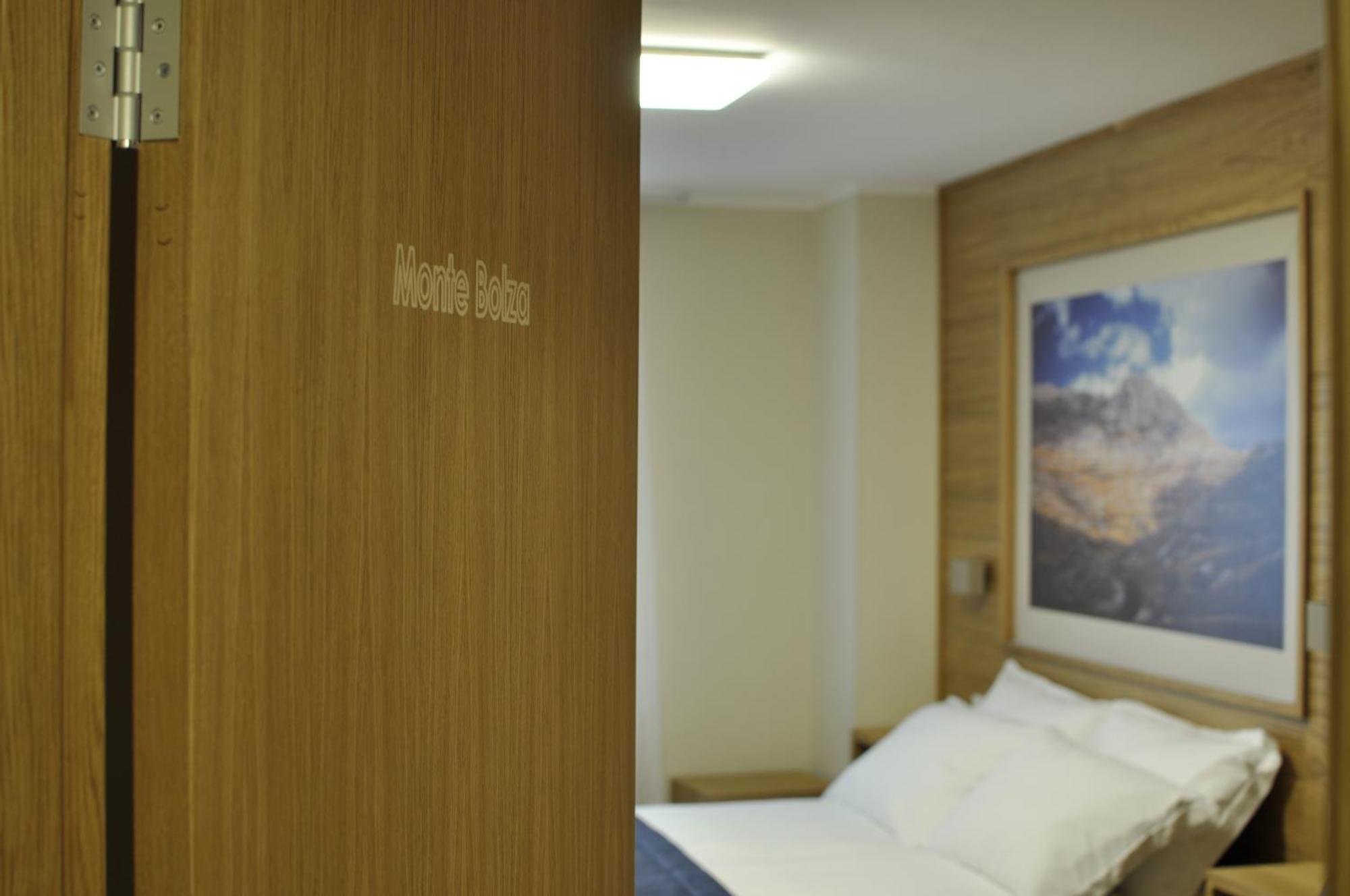 Hotel Miramonti Castel del Monte  Esterno foto